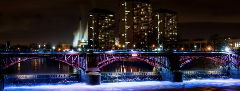 Tidal Weir and Pipe bridge over Clyde river, Glasgow